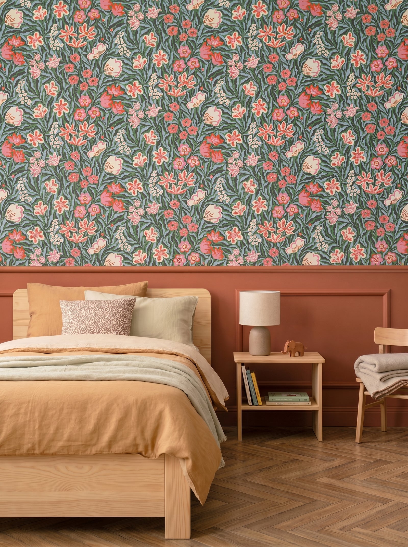 Frodas Primavera wallpaper styled in an interior setting