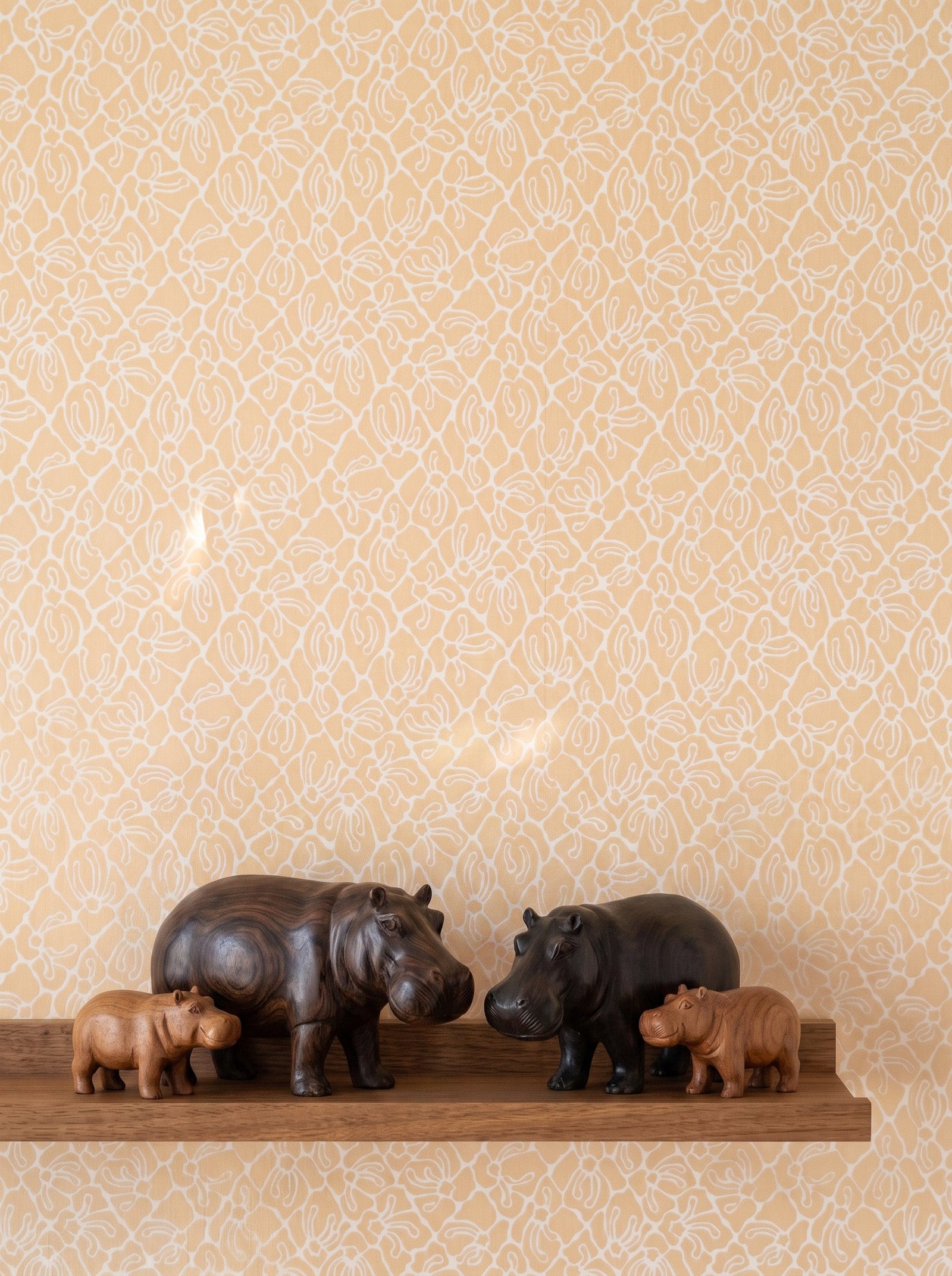Fröviva Soft Mandarin wallpaper in a home interior