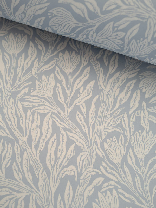 Norrviva wallpaper Krokus Smokey Blue